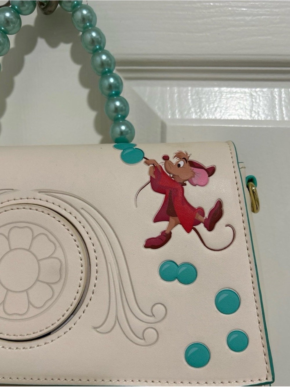 Loungefly Disney Cinderella Gus and Jaq Bead Handle Crossbody Bag - Picture 3 of 10